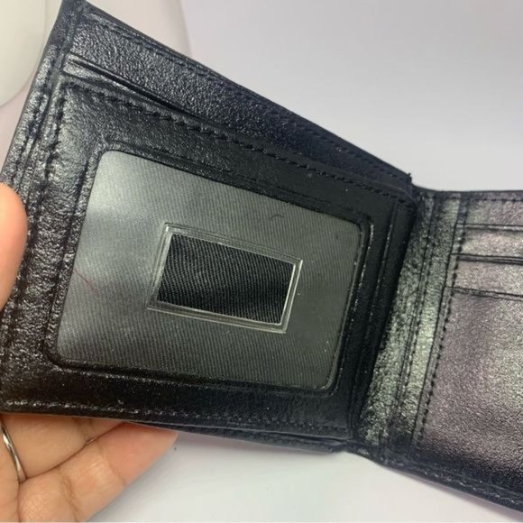 Calvin Klein Black Leather Wallet - Picture 8 of 10